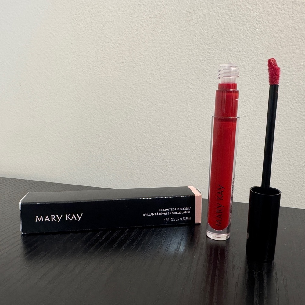 Mary Kay Iconic Red Lip Gloss